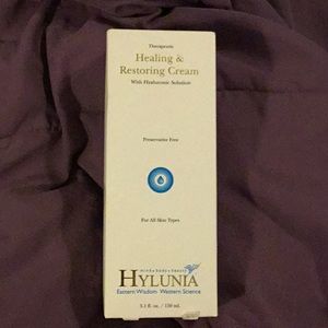 Hylunia Healing & Restoring Cream